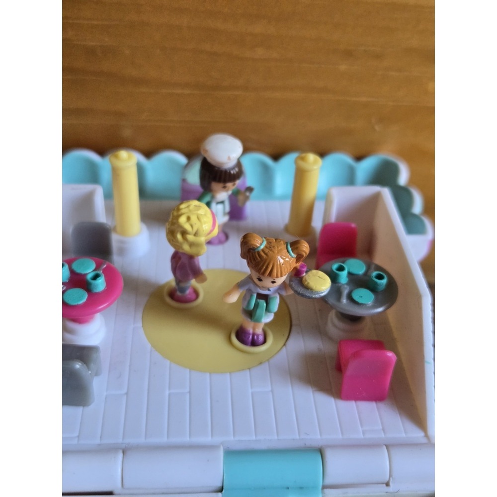Polly Pocket Vintage 1993 Bluebird Toys Light Up Pizzeria Pizza Parlor Complete - Picture 5 of 6
